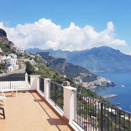 Апарт готель Amalfi Hills Екстер'єр фото