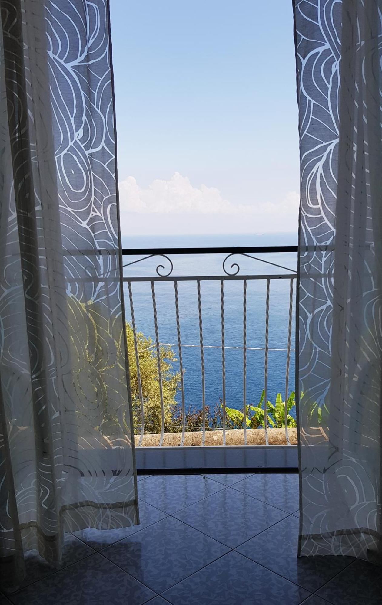 Апарт готель Amalfi Hills Номер фото
