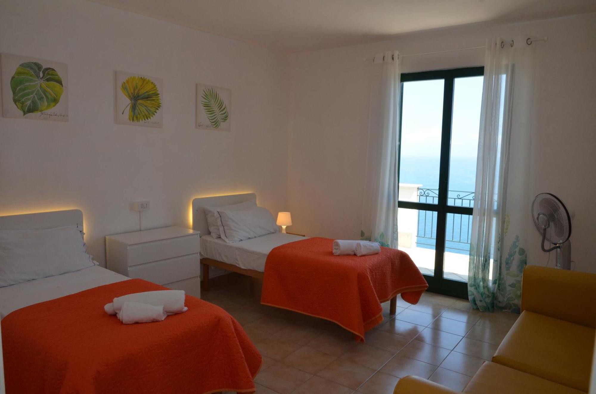 Апарт готель Amalfi Hills Номер фото