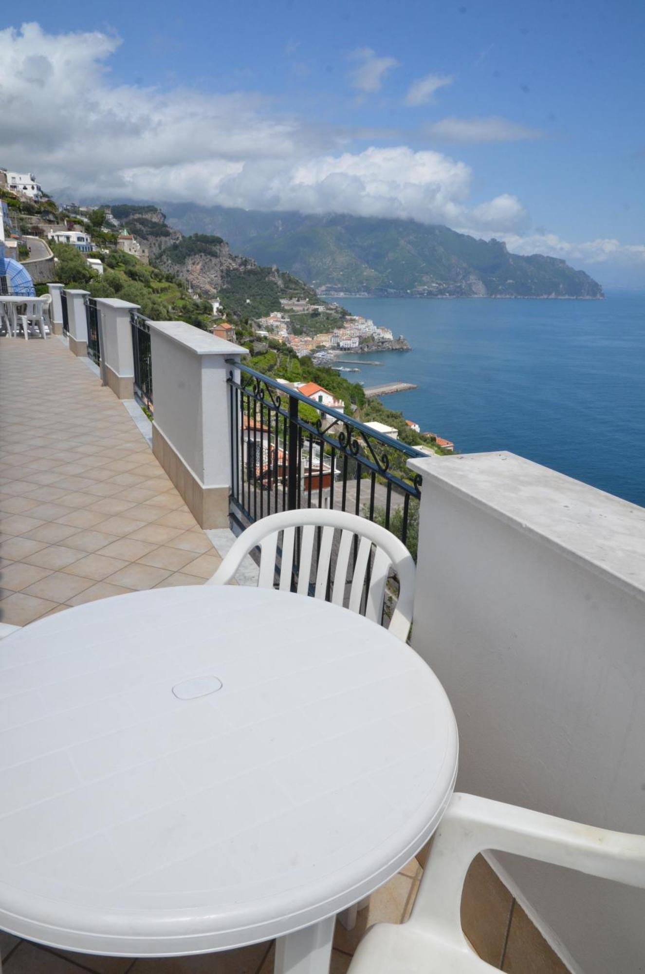 Апарт готель Amalfi Hills Номер фото
