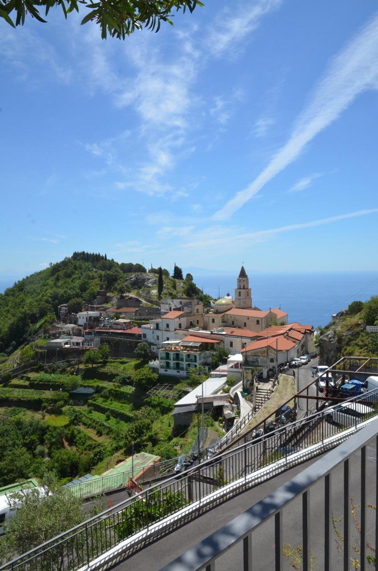 Апарт готель Amalfi Hills Номер фото